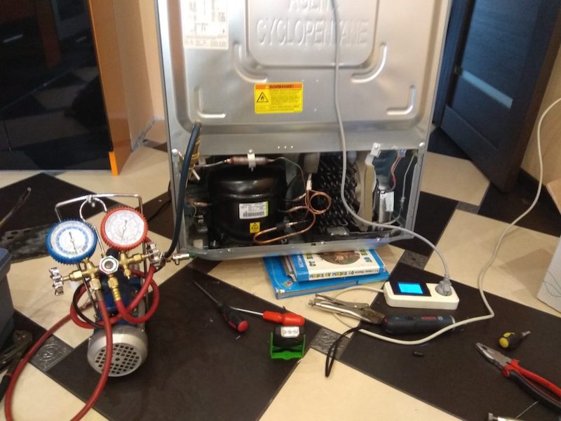 Заправка холодильника фреоном_1